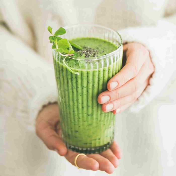 Coconut Vanilla Matcha Smoothie