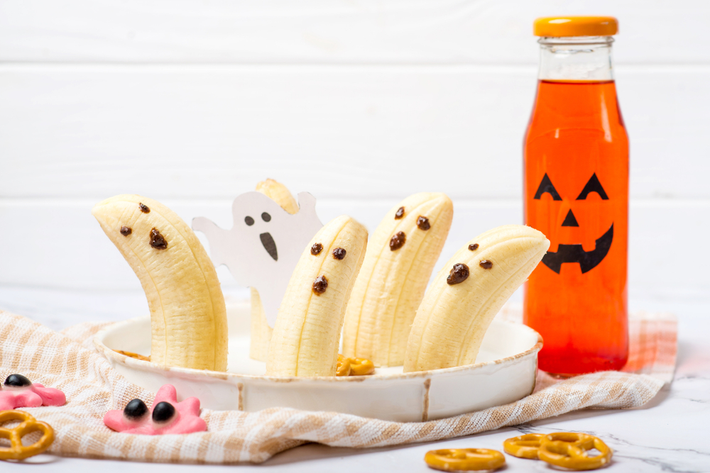 BOO-nanas